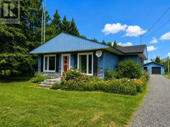 House for sale: 119 HWY 582, Dorion