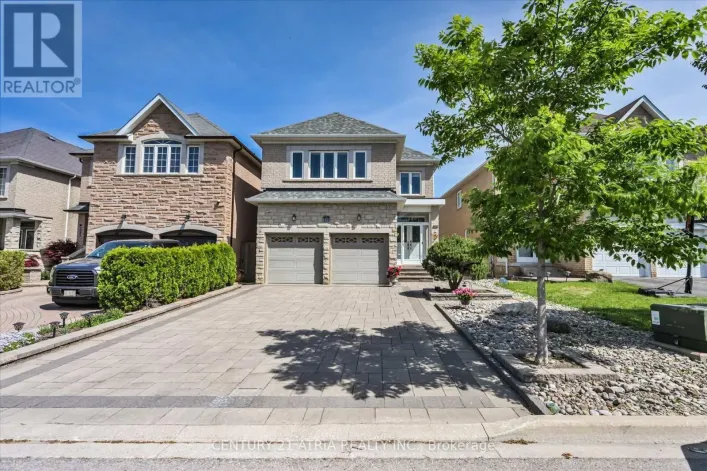 119 MARTINI DRIVE, Richmond Hill