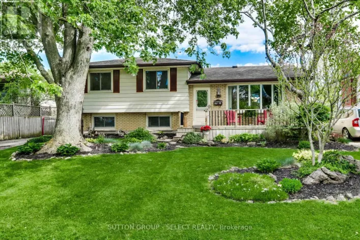 119 METCALFE CRESCENT, London South