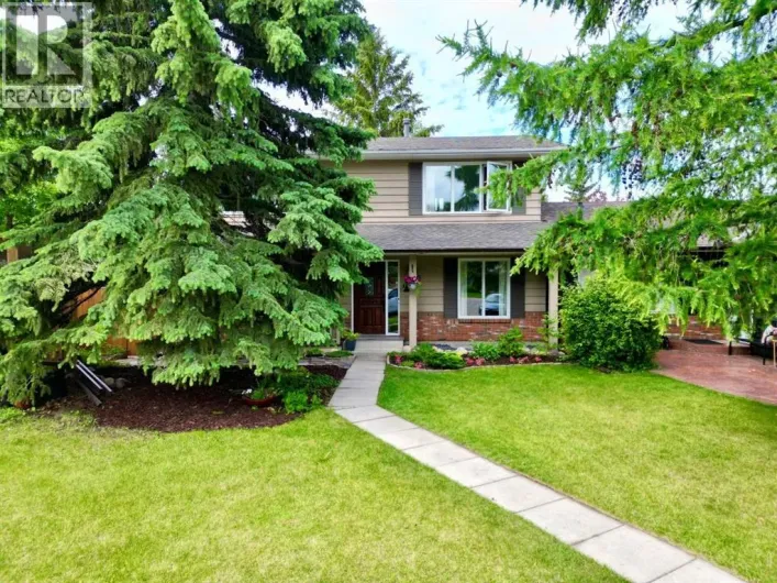 119 Midland Place SE, Calgary