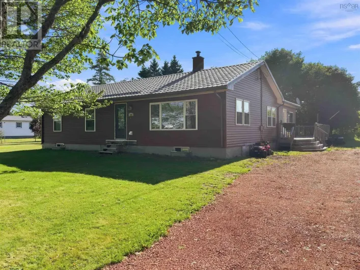 119 Pier Road, Parrsboro