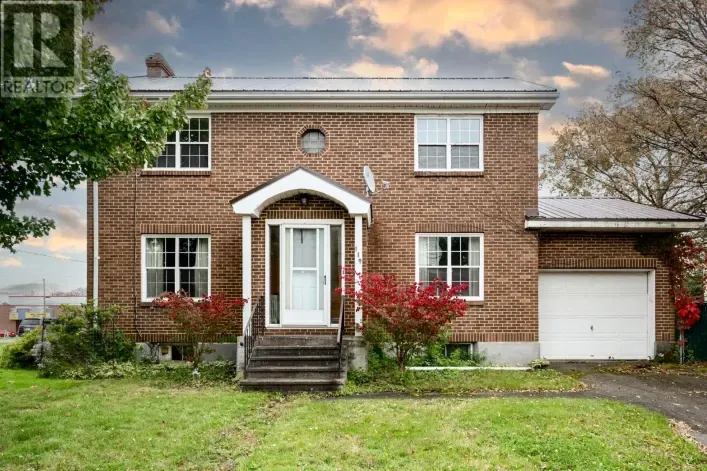 119 Rundle Street, Stellarton
