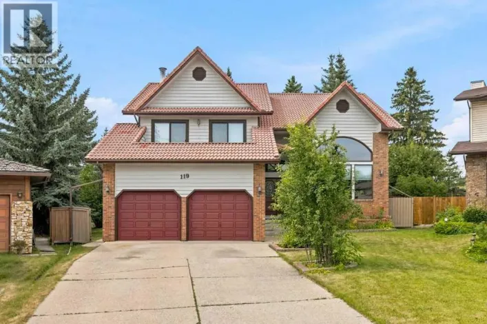 119 Strathbury Bay SW, Calgary