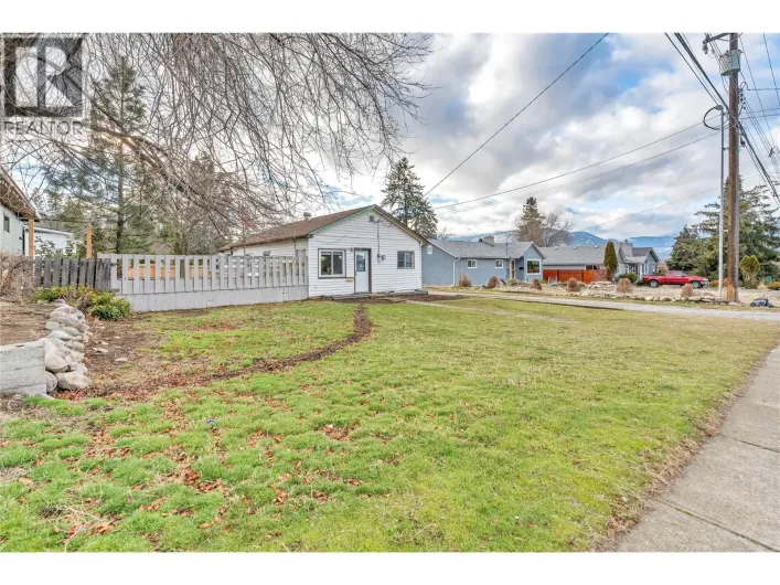 1190 Penticton Avenue, Penticton