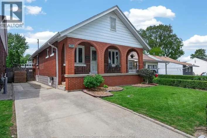 1191 MCKAY AVENUE, Windsor