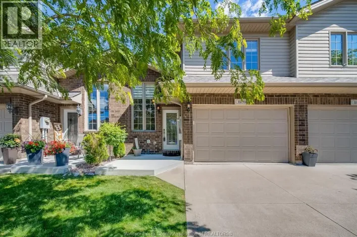 11916 BOULDER CRESCENT, Windsor