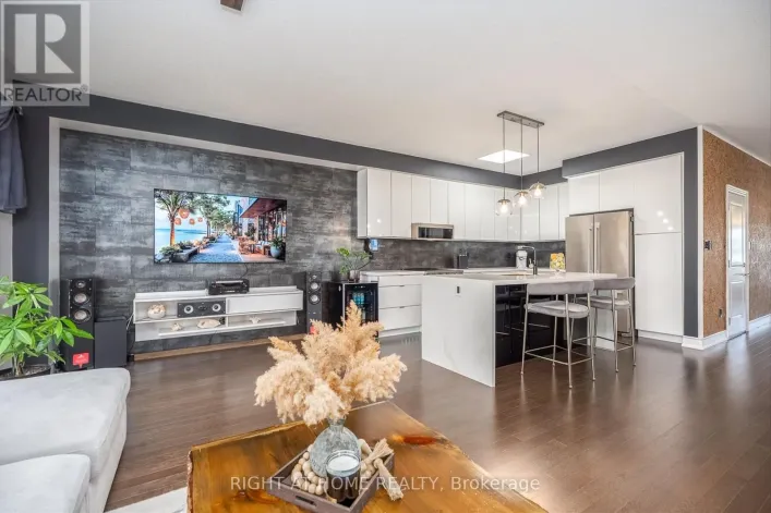 1192 RASPBERRY TERRACE, Milton