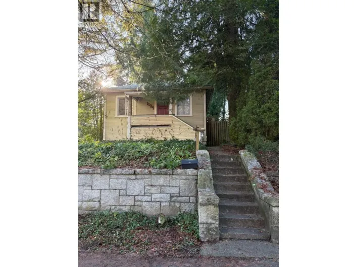 1194 E 18TH AVENUE, Vancouver