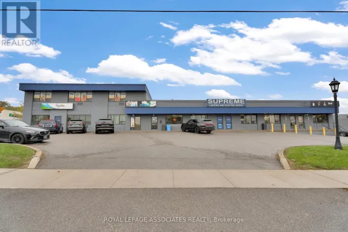 11A - 9 LAIDLAW BOULEVARD, Markham