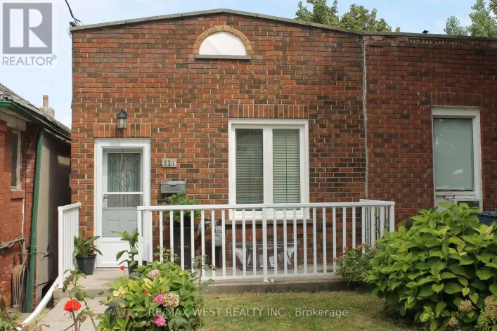 House for sale: 11A WOODCROFT CRESCENT, Toronto