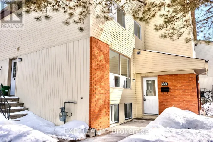11C SONNET CRESCENT, Ottawa
