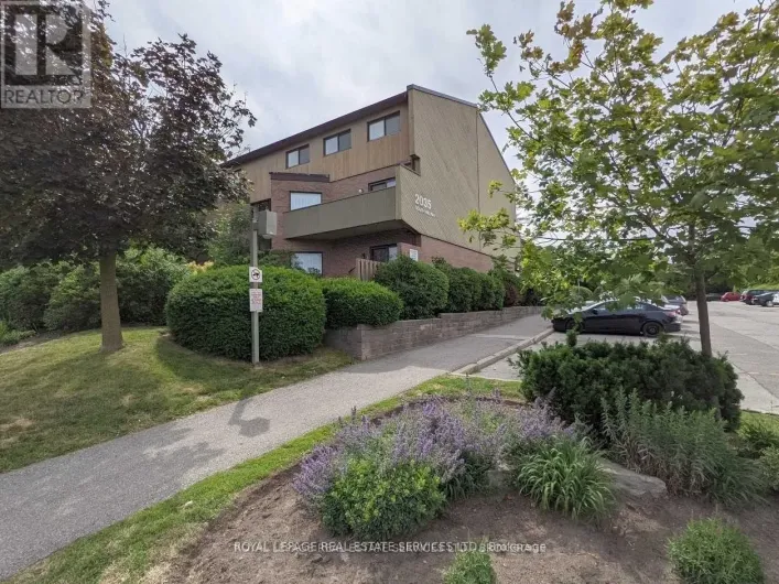 12 - 2035 SOUTH MILLWAY DRIVE, Mississauga