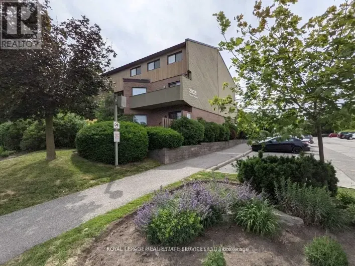 12 - 2035 SOUTH MILLWAY DRIVE, Mississauga
