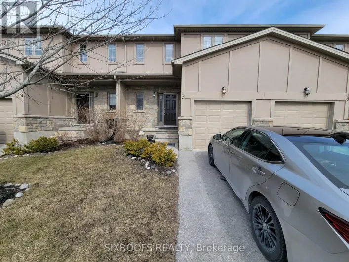 12 - 2089 BEAVERBROOK AVENUE, London North