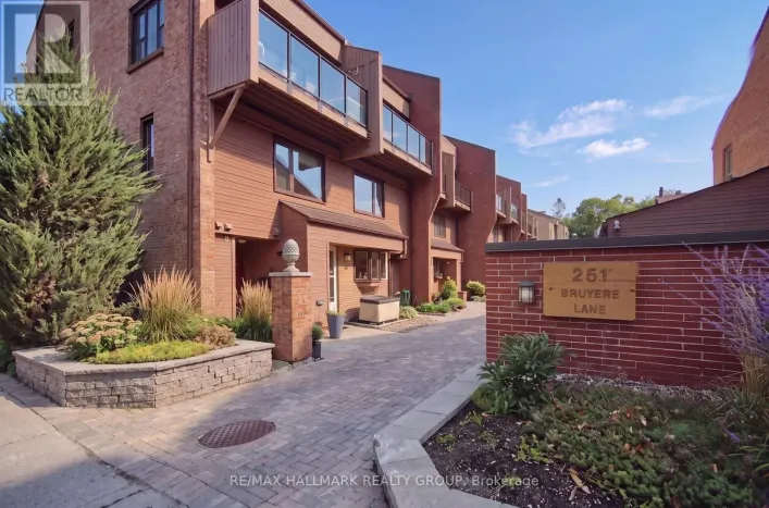 12 - 251 BRUYERE STREET, Ottawa