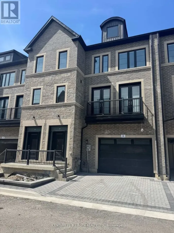 12 - 260 EAGLE STREET, Newmarket
