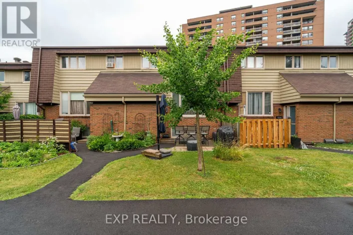 12 - 2610 DRAPER AVENUE, Ottawa