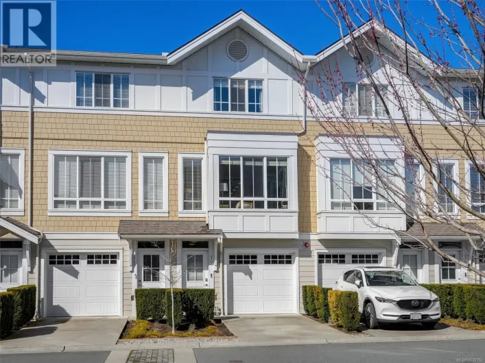 12 370 Latoria Blvd, Colwood