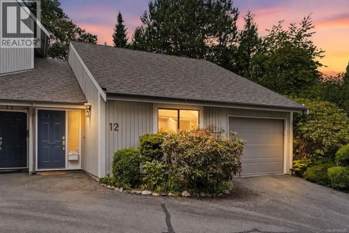 12 4041 Saanich Rd, Saanich