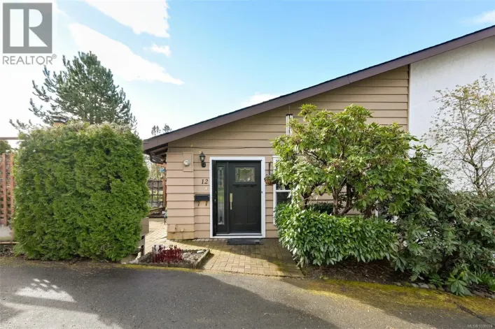 12 6172 Alington Rd, Duncan