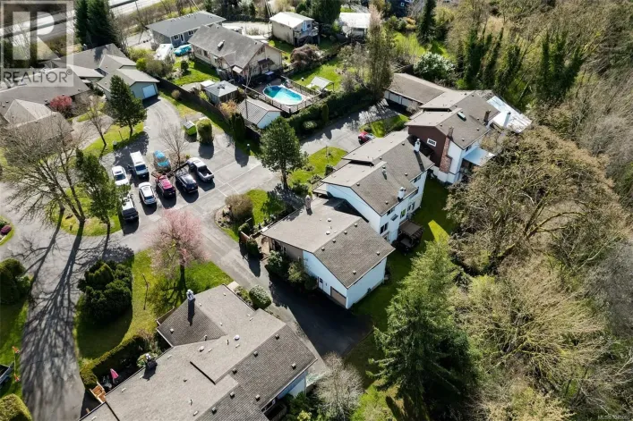 12 6172 Alington Rd, Duncan