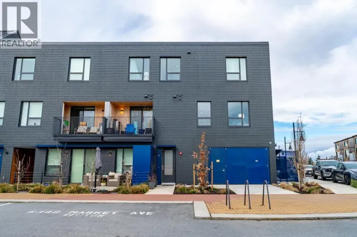12 6340 MARKET AVENUE, Delta