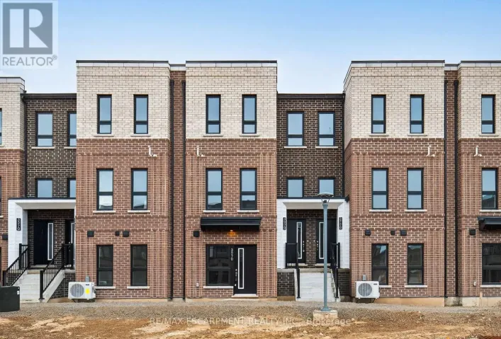 12 - 70 KENESKY DRIVE, Hamilton