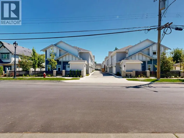 12 7100 ASH STREET, Richmond