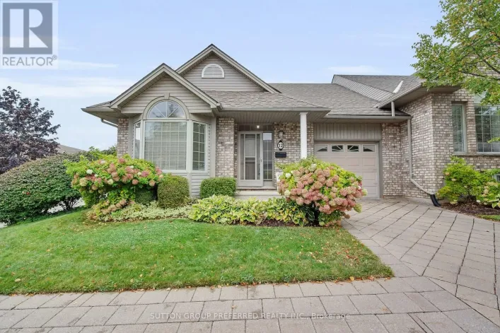 12 - 800 COMMISSIONERS ROAD W, London South