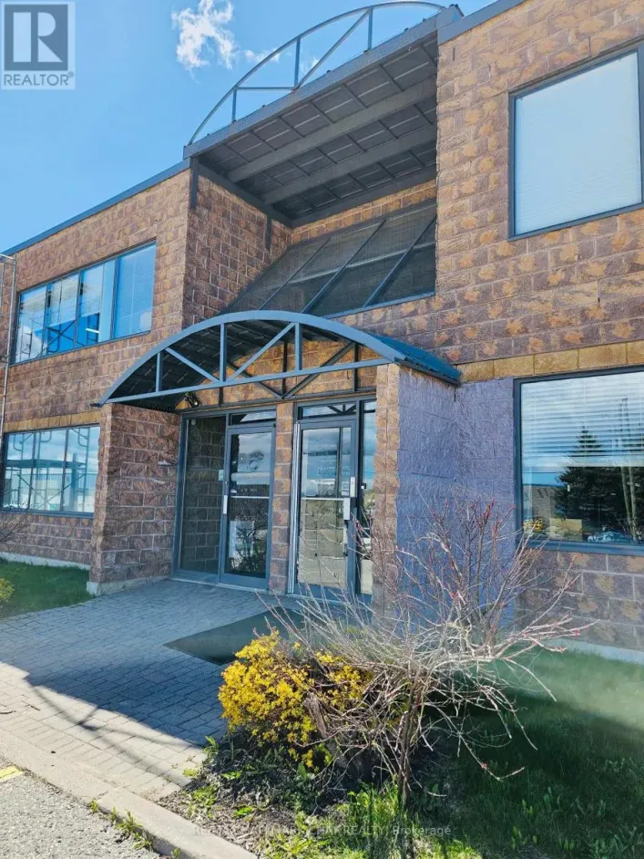 1&2 - 94 SAUNDERS ROAD, Barrie