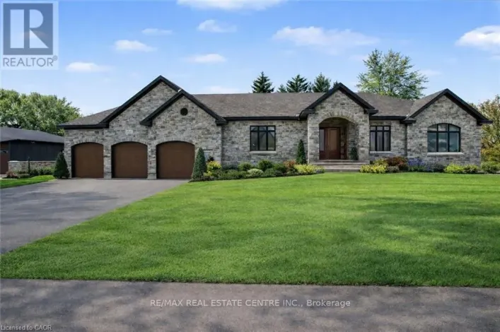 12 ALBERT STREET, Wellesley