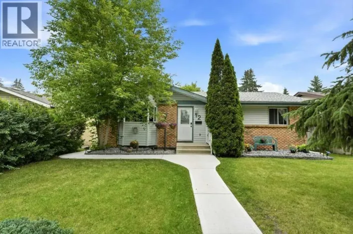 12 Anders Street, Red Deer