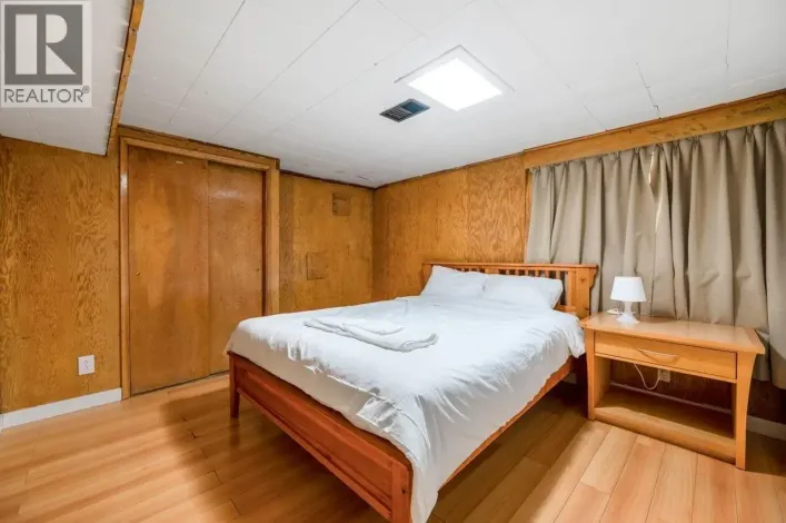 1/2 Basement 2075 E 44TH AVE, Vancouver