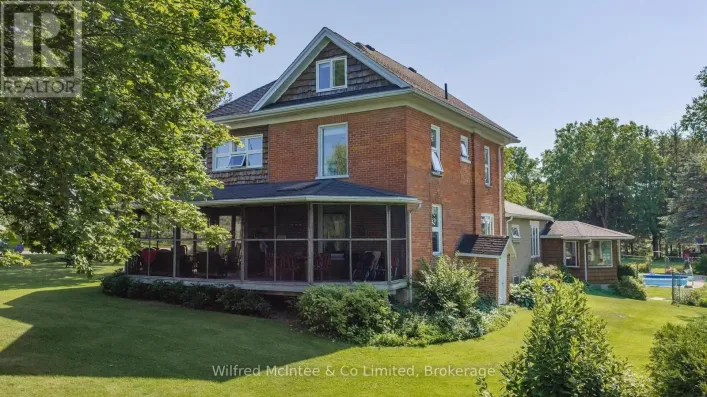 12 BISMARK STREET N, South Bruce