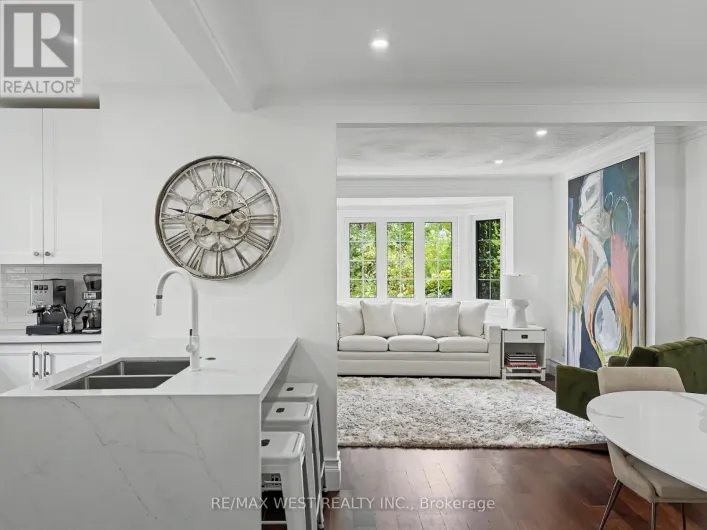 12 BRENTWOOD ROAD S, Toronto