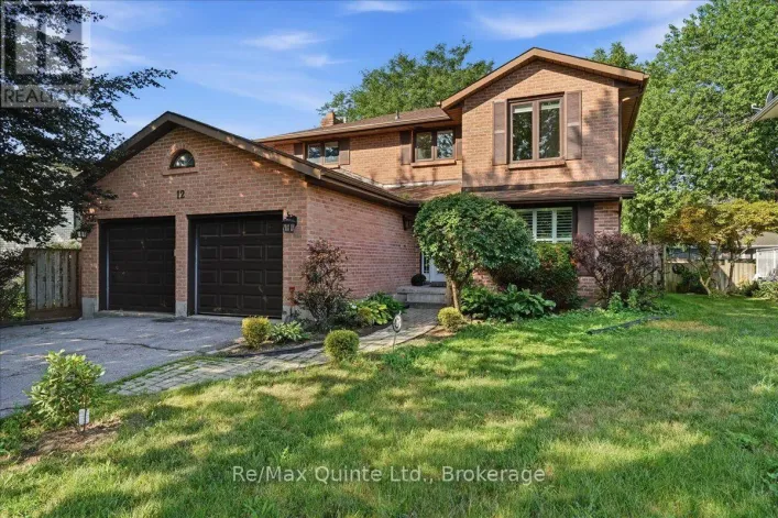 12 BRIMLEY COURT, Belleville