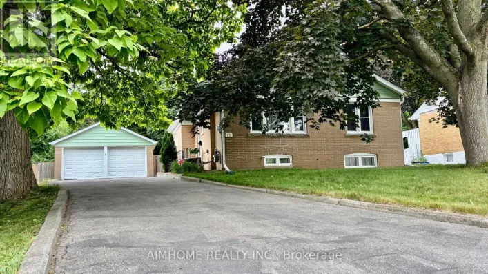 12 CANHAM CRESCENT, Toronto