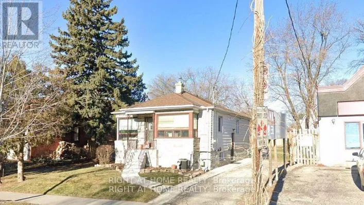 12 CONNAUGHT AVENUE, Toronto