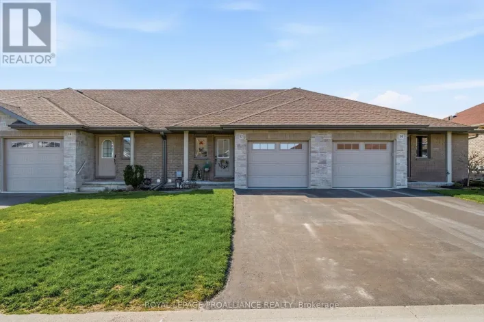 12 CORTLAND CRESCENT, Quinte West