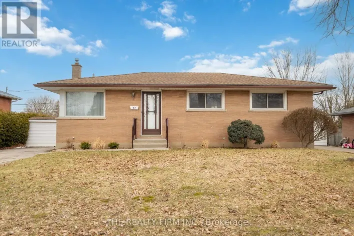 12 CURTIS AVENUE, London South