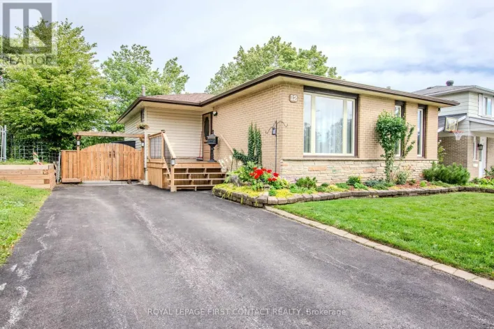 12 DAPHNE CRESCENT, Barrie