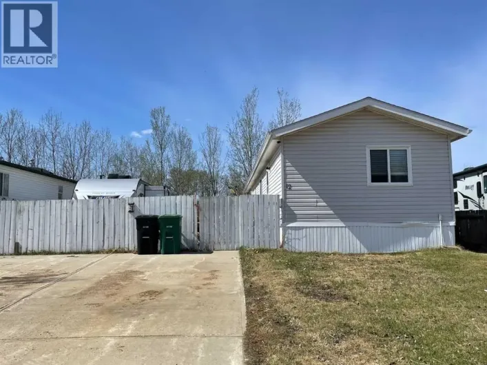 12 Dewberry Road, High Level
