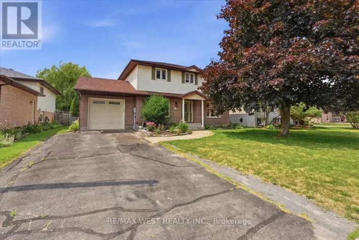 12 DUNNETT DRIVE, Brighton