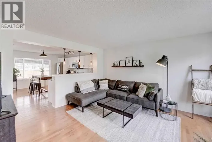 12 Elgin Meadows View SE, Calgary