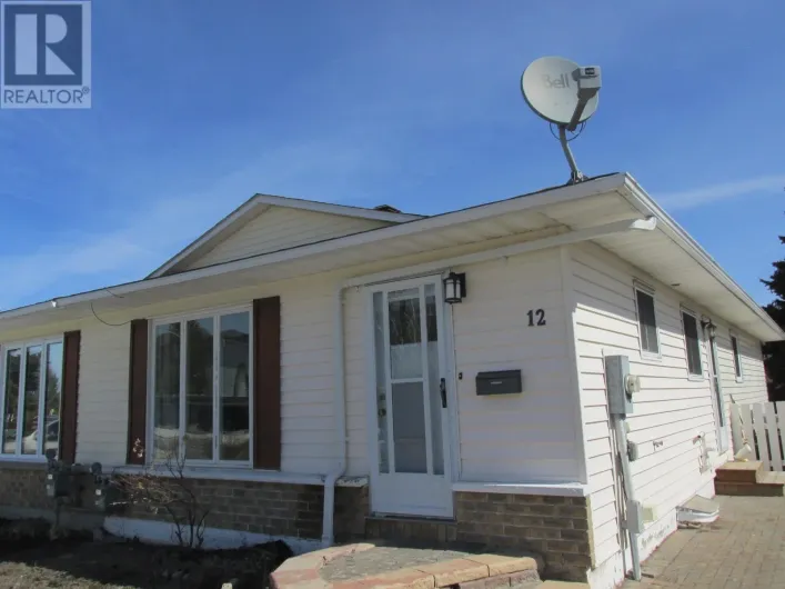 12 Forest PL, Elliot Lake