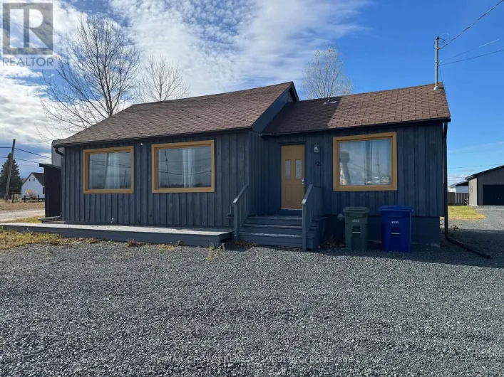 12 FOURTH STREET N, Smooth Rock Falls