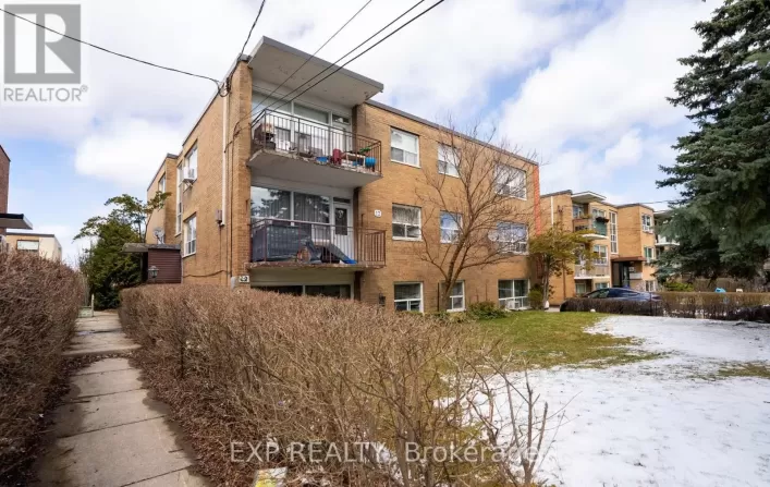 12 FRASERWOOD AVENUE, Toronto