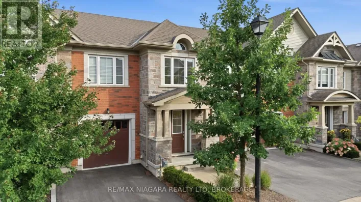 12 GEORGE MANOR, Niagara-on-the-Lake