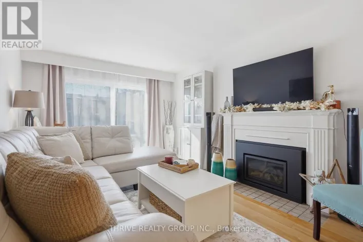 12 GUILDWOOD WALK, London North