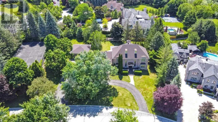 12 HEDGEROW LANE, Vaughan